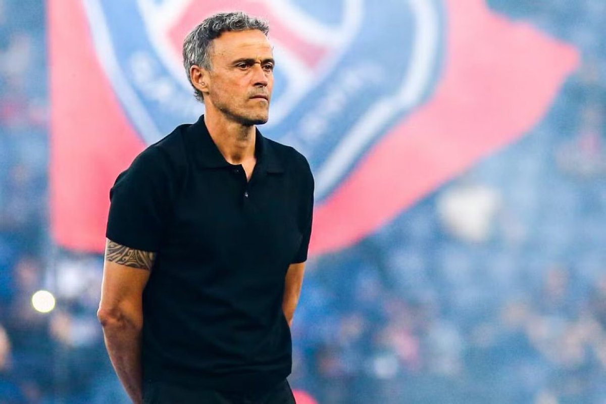 Luis Enrique Dirumorkan Tinggalkan PSG, Manchester United Jadi Tujuan Potensial?